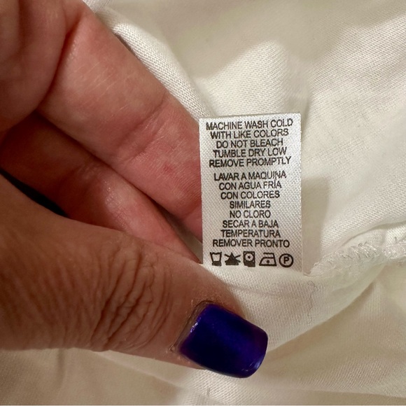 White Eyelet Ruffled Sleeveless Top - Picture 7 of 7